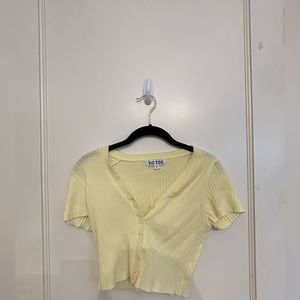 YELLOW TOP